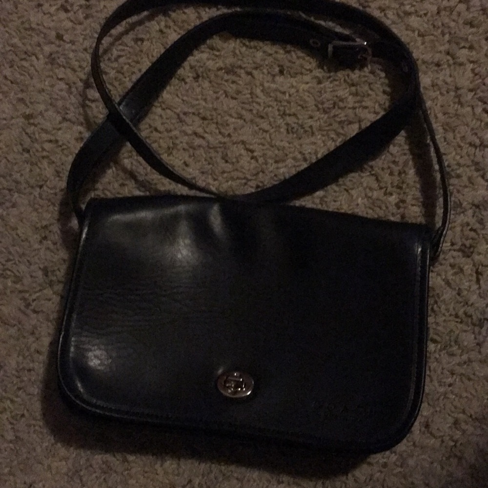 Traditional shoulder bag